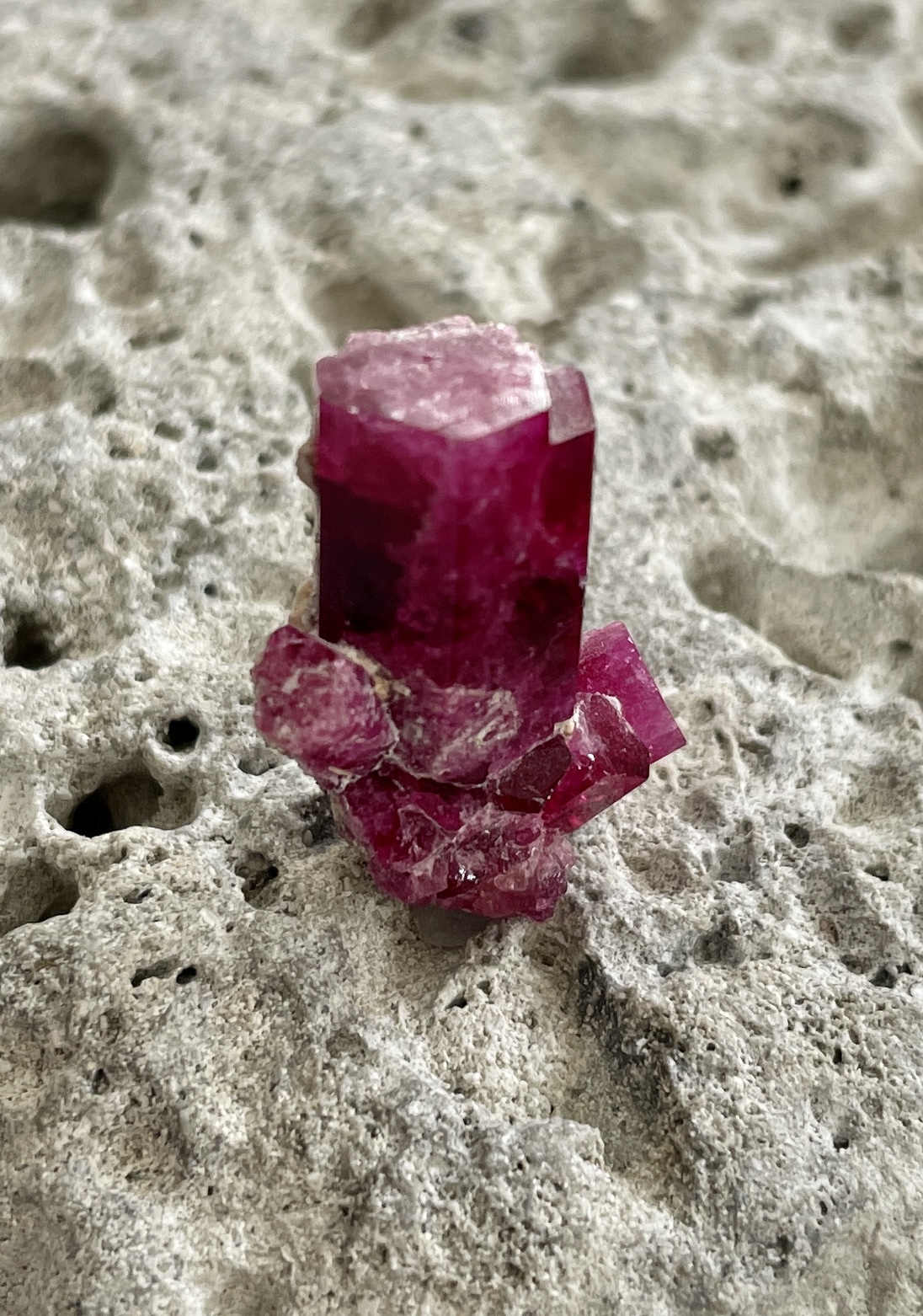 Galerie am alten Sägewerk - Bixbit (roter Beryll od. roter Smaragd ...